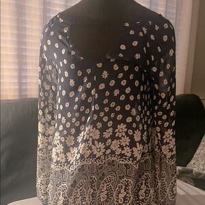 Biu pepper Navy Blue and white Floral Blouse